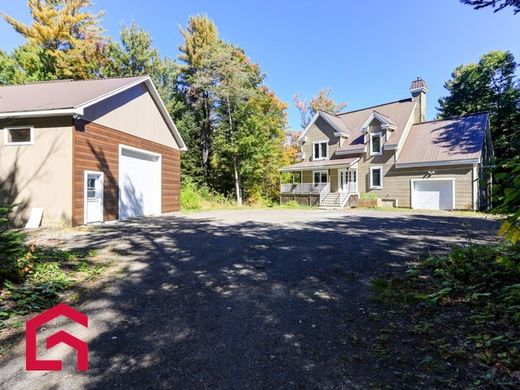 Casale a Gore, Laurentides