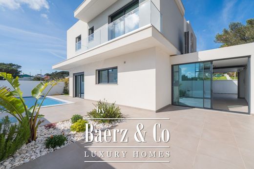 Luxury home in Cascais, Lisbon