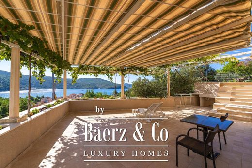 ‏בית בעיר ב  Dubrovacko Primorje