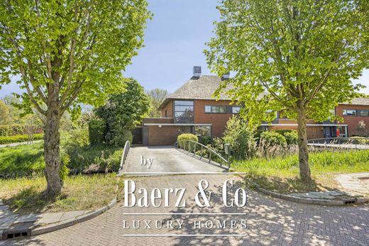 Villa in Leiderdorp, Gemeente Leiderdorp