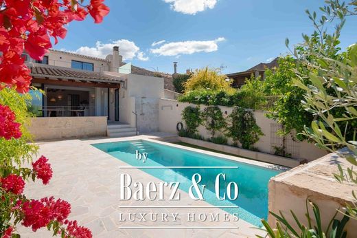 Llubí, Illes Balearsのタウンハウス