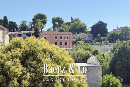 Apartment for sale in Pula