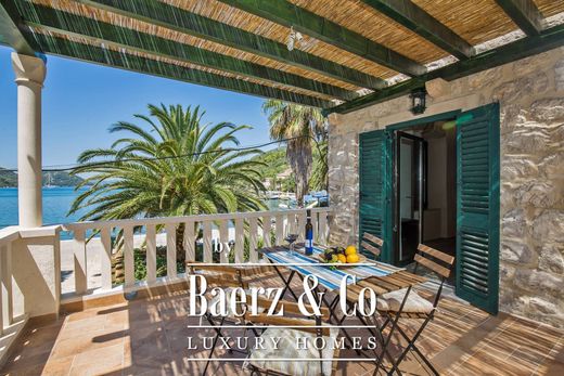 ドゥブロヴニク, Grad Dubrovnikの高級住宅