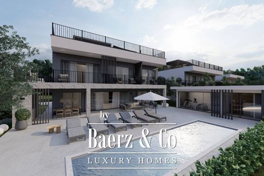 Townhouse for sale in Poreč