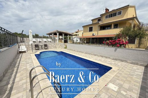 Casa de luxo - Pula, Grad Pula