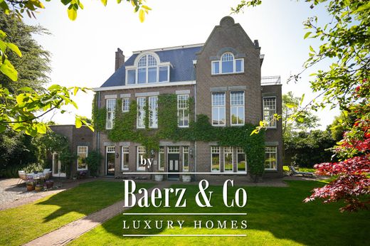 Villa in Rossum, Gemeente Maasdriel