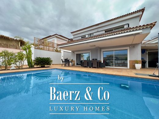 Villa in Playa de la Arena, Province of Santa Cruz de Tenerife