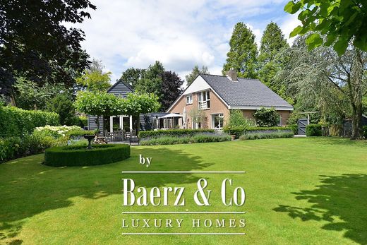 Villa in Lage Zwaluwe, Gemeente Drimmelen