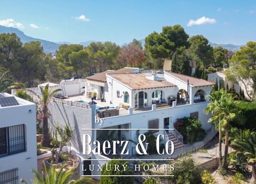 Вилла, Ла-Нусиа, Provincia de Alicante