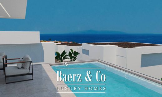 Villa in Costa Adeje, Province of Santa Cruz de Tenerife