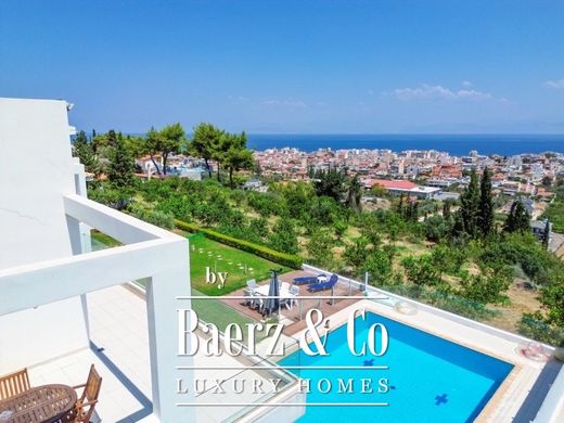 ‏בית חד-משפחתי ב  Xylókastro, Nomós Korinthías