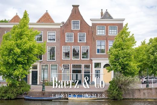 Leiden, Gemeente Leidenのアパートメント