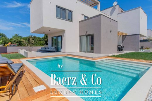 Casa adosada en Ližnjan, Ližnjan-Lisignano