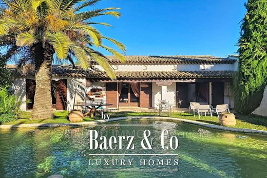 Luxury home in Grimaud, Var