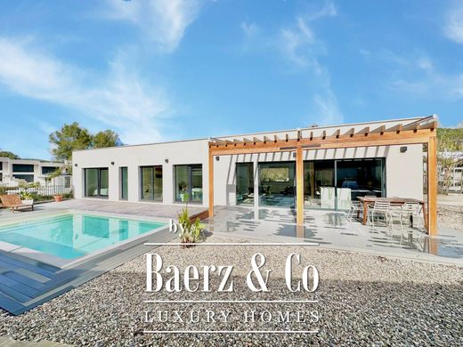Detached House in Sant Pere de Ribes, Province of Barcelona
