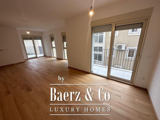 Attico a Budua, Budva