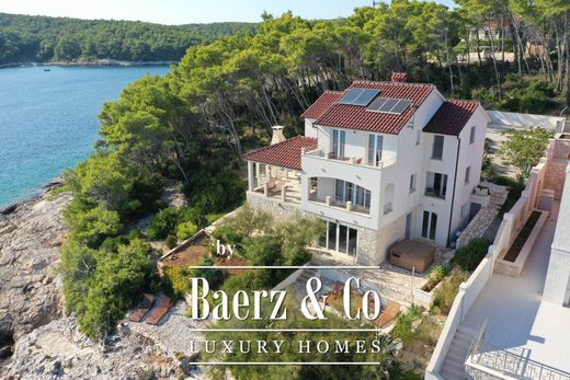 Townhouse for sale in Blato