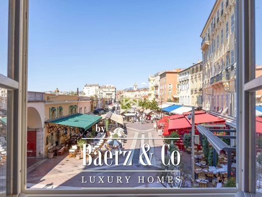 Apartment / Etagenwohnung in Nizza, Alpes-Maritimes