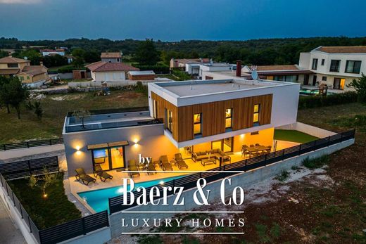 Townhouse in Svetvinčenat, Istria