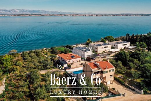 Casa adosada en Preko, Zadar