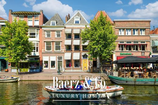 Lüks ev Leiden, Gemeente Leiden