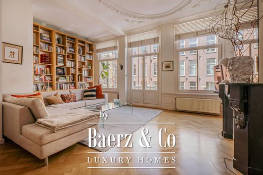 Daire Amsterdam, Gemeente Amsterdam