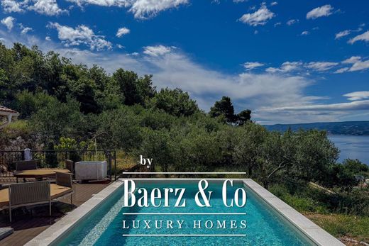 Villa - Dugi Rat, Dugi Rat Općina