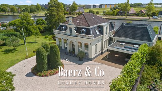Villa en Koudekerk aan den Rijn, Gemeente Alphen aan den Rijn