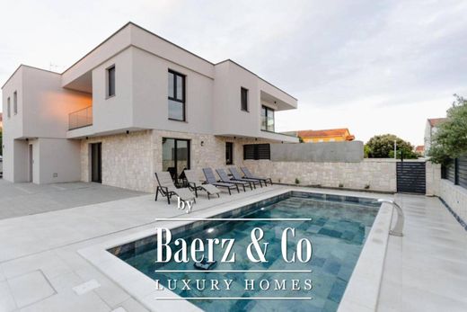 Pag, Zadarのヴィラ