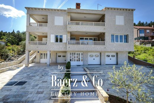 Luxury home for sale in Slivno Ravno