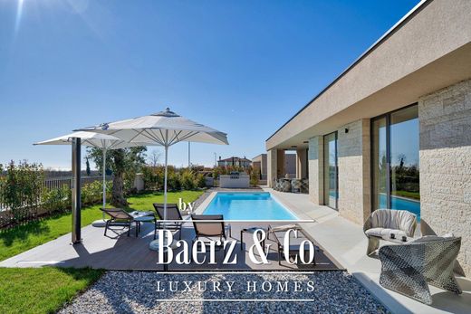 타운 하우스 / Kaštelir, Kaštelir-Labinci