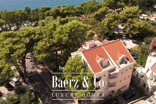 Αστικό ακίνητο σε Tučepi, Split-Dalmatia