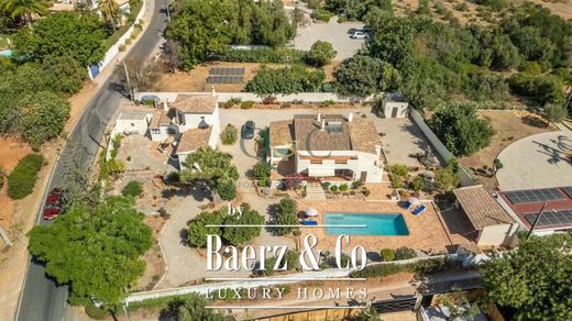 Villa a Santa Bárbara de Nexe, Faro