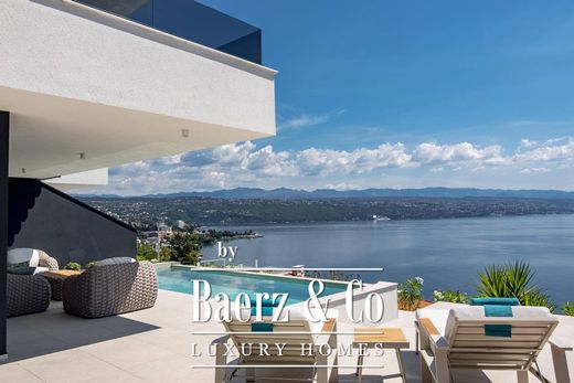 Apartment / Etagenwohnung in Opatija, Grad Opatija