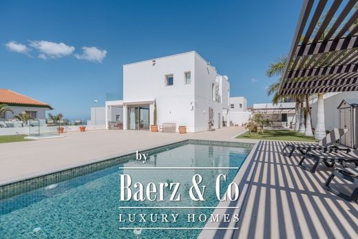 Villa in Adeje, Province of Santa Cruz de Tenerife