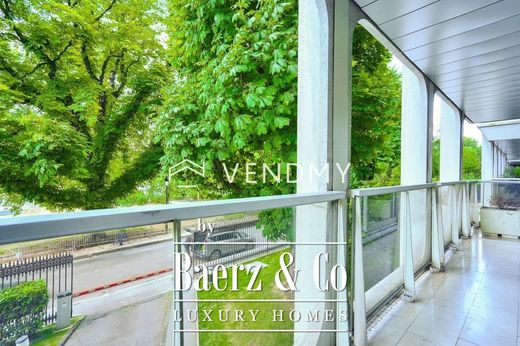 Apartment / Etagenwohnung in La Muette, Auteuil, Porte Dauphine, Paris