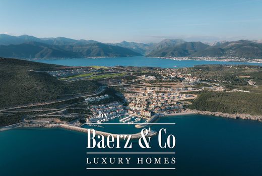 Жилой комплекс, Тиват, Tivat