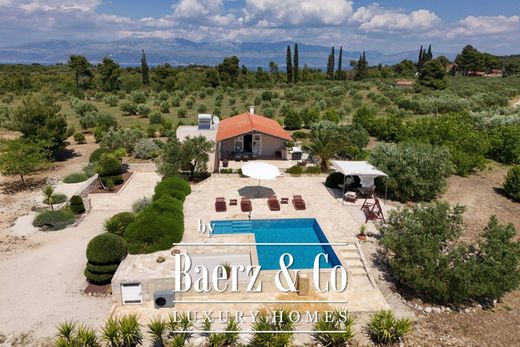 تاون هاوس ﻓﻲ Sutivan, Split-Dalmatia