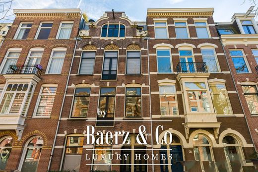 Maison de luxe à Amsterdam, Gemeente Amsterdam
