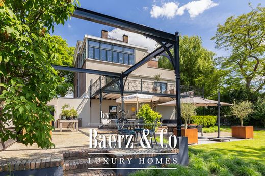 Villa in Millingen aan de Rijn, Gemeente Berg en Dal