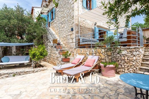 Luxury home in Milna, Split-Dalmatia