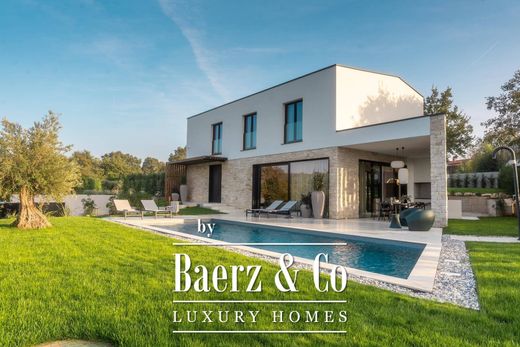 Villa for sale in Vrsar