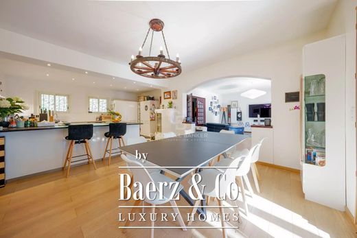 Luxus-Haus in Biot, Alpes-Maritimes