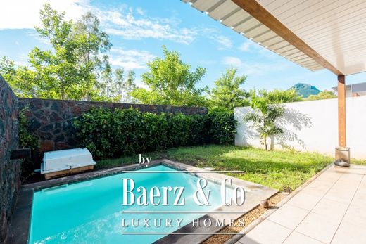 타운 하우스 / Tamarin, Black River District