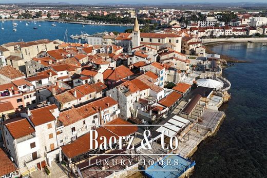 Townhouse in Umag, Grad Umag