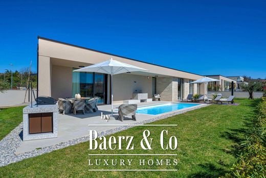 타운 하우스 / Kaštelir, Kaštelir-Labinci