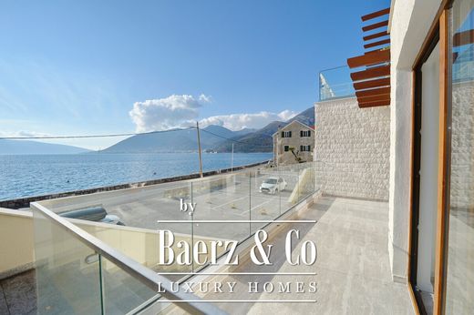 Apartment in Tivat