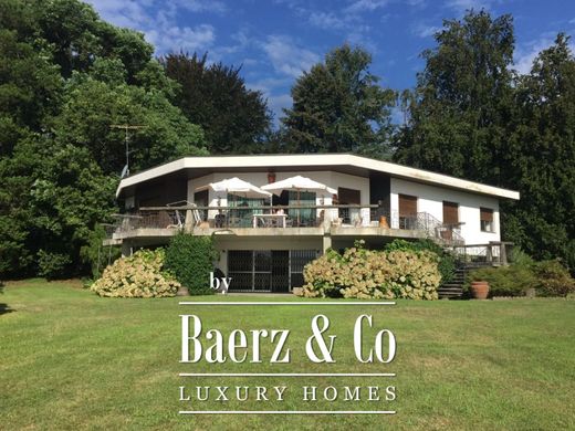 Villa in Lesa, Provincia di Novara