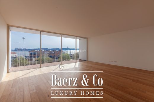 Apartment in Misericórdia, Lisbon