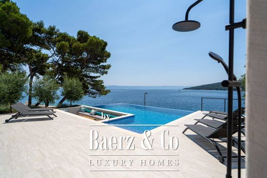 Villa in Selca, Split-Dalmatia